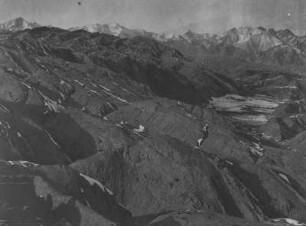 Gebirgslandschaft : Eine Gebirgslandschaft im Tian Shan Hochgebirge