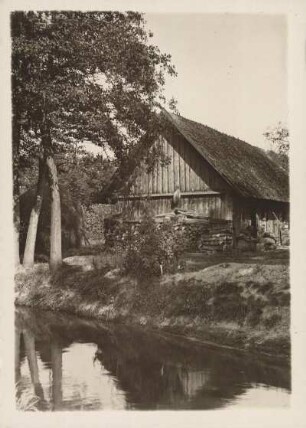 Mark Brandenburg. Reetgedeckes Blockbauernhaus bei Lehde