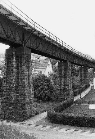 Eisenbahnbrücke; Höchst, Eisenbahn, Ziegelhüttenweg, Hetschbach, Groß-Umstädter Straße