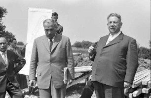 Wagshurst: Regierungsbaudirektor Leins und Regierungspräsident Dichtel