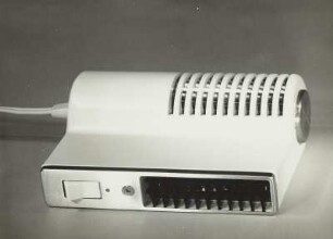 Braun Haartrockner "HLD 2/20/21" von Reinhold Weiss