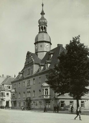 Borna, Rathaus : Borna. Rathaus. Straßenansicht