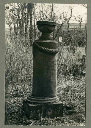 alter Friedhof. Grabstein 1837. 14.04.1924