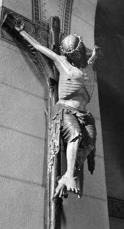 Astkreuzkruzifix : Astkreuzkruzifix (1301/1350). Friesach, Dominikanerklosterkirche Sankt Nikolaus