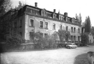 Rosenthal-Bielatal. Wohnhaus mit Gaststätte "Reichstein", Talstraße 14. Straßenansicht