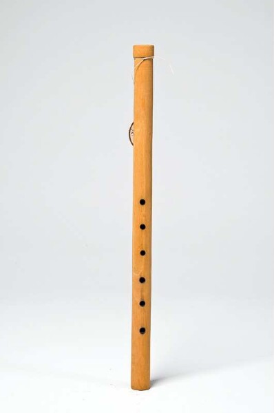 Open inner flute with finger holes