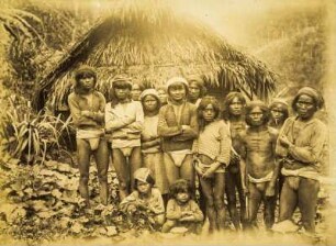 Gruppenportrait (Philippinen-Aufenthalt 1897-1932 - Album "Nord-Luzon-Typen")