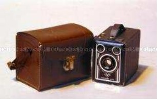 Fotoapparat Agfa Synchro Box (Box 600), mit Original-Ledertasche und Gebrauchsanweisung