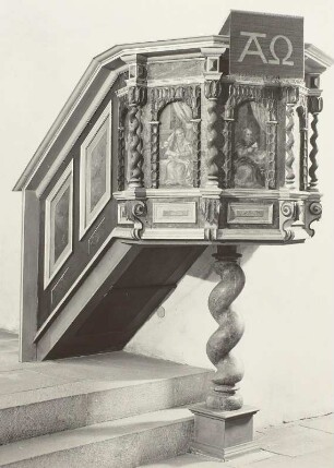 Kanzel mit Darstellung der Evangelisten und Christus