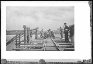 Deutsche Eisenbahntruppen Landbrücke im Bau