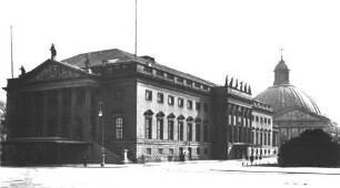 Opernhaus