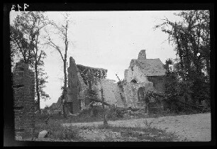 Hulluch (Dep. Pas-de-Calais, Frankreich): "zerstörte Kirche"