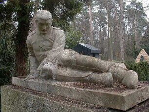 Grabstätte L3 c 11; Darmstadt, Am Waldfriedhof 25