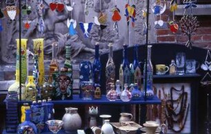 Gdansk (Danzig) - Kunst und Kitsch : Souvenirangebot. Aufgenommen in der Altstadt von Danzig (Gdansk), ca. 2001