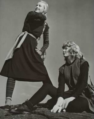 Modeaufnahme, Frontispiz (Harper's Bazaar)