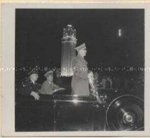 Hitler am Abend seines 50. Geburtstages