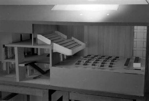 Wiederaufbau des Karlsruher Rathauses