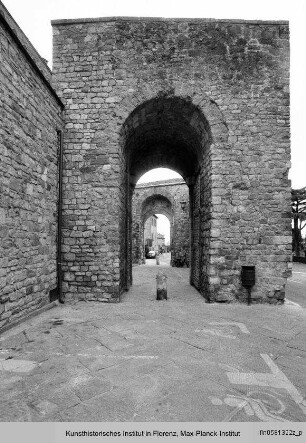 Porta San Giovanni, Lucignano (Arezzo)