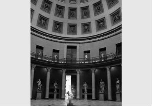 Blick in die Rotunde des Alten Museums
