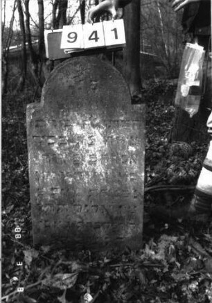 Grabstein 941