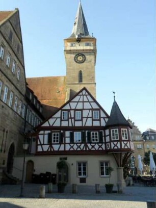 Ansicht von Norden im Südwesten mit Stifttskirche über Stiftsgebäude mit Fachwerk-Obergeschoß (16 Jhd-mit Eckerker)