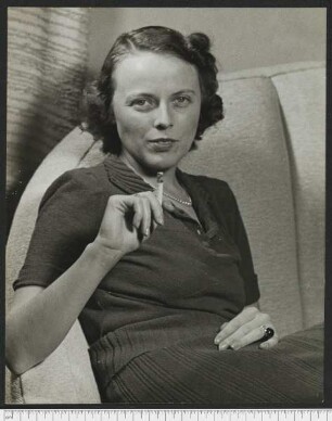 Porträtaufnahme Martha Dodd