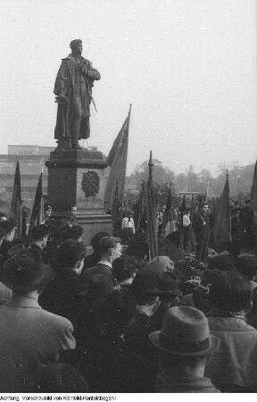 Dresden, Georgplatz, Theodor-Körner-Denkmal, Wiederaufstellung, 18. Oktober 1952