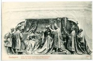 Budapest. Relief an dem Graf-Andrassy-Denkmal (1906) : Budapest. Reiterstandbild von Gyula Andrássy (1906; György Zala). Relief mit Krönungszeremonie (Krönung Franz Josephs 1867 zum König von Ungarn) am Postament. Das Denkmal wurde 1945 abgetragen und eingeschmolzen, 2016 wurde eine Kopie aufgestellt.