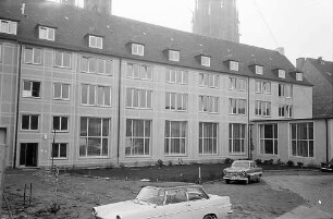Freiburg i. Br.: Neubau der Städt. Bibliothek (Rückseite)