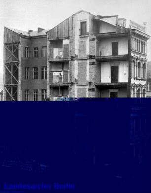 Spandauer Straße 70 Ecke Papenstraße (später: Kaiser-Wilhelm-Straße)