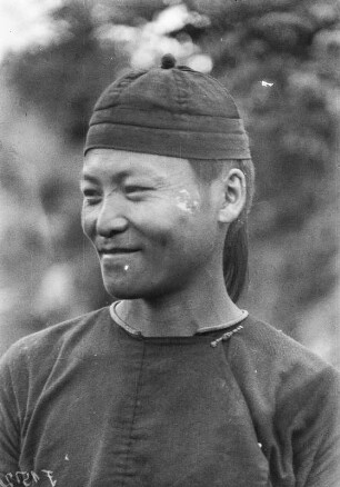 Mann mit Kappe (Deutsche Ostasien-Expedition 1937/1939)