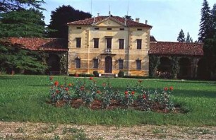 Villa Ghislanzoni & Villa del Barco