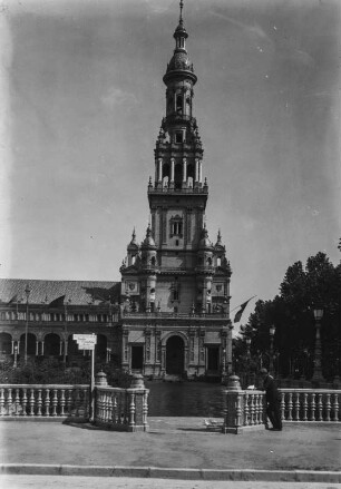Sevilla, Plaza de España, der Nordturm
