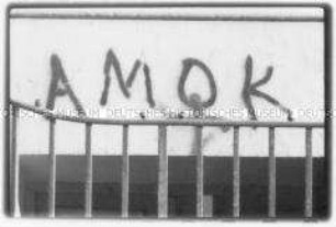 Graffiti: "Amok" (Altersgruppe 18-21)