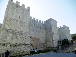 Prato: Castello dell´Imperatore