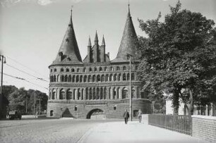 Lübeck, Stadtbefestigung, Holstentor