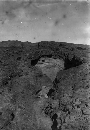 Am Vulkan Tabab (Expedition nach Südindien und Sokotra 1898-1899)