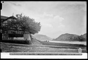 Elbtal bei Wehlen-Pötzscha mit Bastei-Wände, Blick auf Café Richter