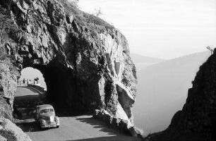 Vogesen: La Schlucht, Schlucht Straße, Tunnel von oben