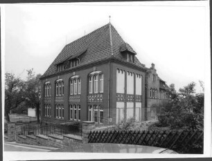 Ehem. Schule; Frankfurt, Florianweg 8