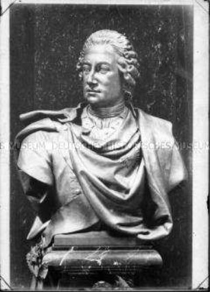 Büste von Moritz Prinz von Anhalt-Dessau in der westlichen Feldherrenhalle des Zeughauses