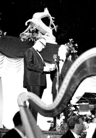 Presse- und Bühnenball des Badischen Staatstheaters und des Presseclubs Karlsruhe in der Schwarzwaldhalle.