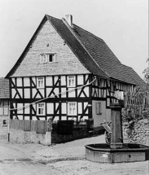 Bischoffen, Hauptstraße 17