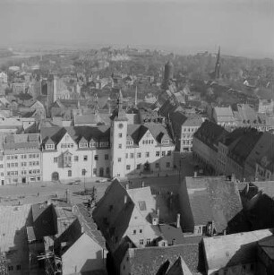 Freiberg. Blick vom Petriturm auf Obermarkt mit Rathaus und Stadt