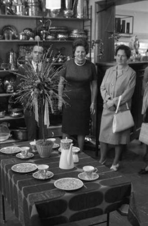 Freiburg: Haus Schafferer, gedeckter Tisch, Firma Villeroy & Boch