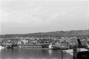 Küste : Eine Stadt an der israelischen Küste.