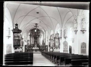Kirche; Chorsüdwand mit Gewölbeansatz