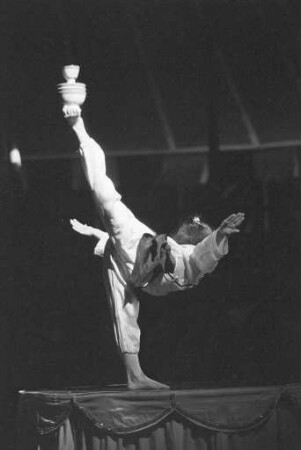 Gastspiel des Zirkus Barum auf dem Karlsruher Messplatz. Auftritt in Bad Kreuznach