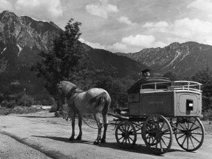 Allgäuer Alpen. Pferdekutsche der Deutschen Reichspost