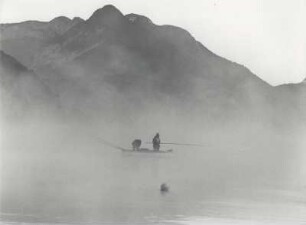 Angler im Frühnebel, Lac Annecy, Savoyen